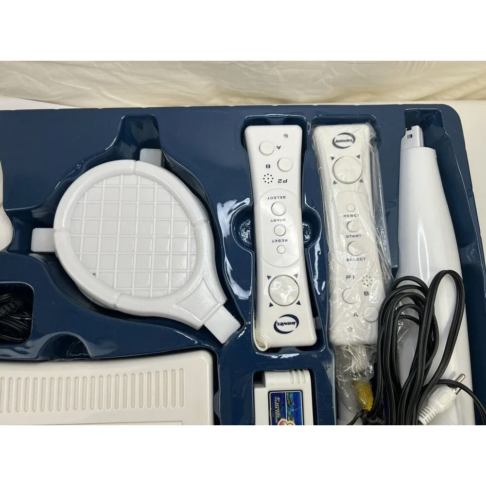 Interact Video‎ Game Entertainment System G5400 Retro 2 Game cartridges 40 in 1